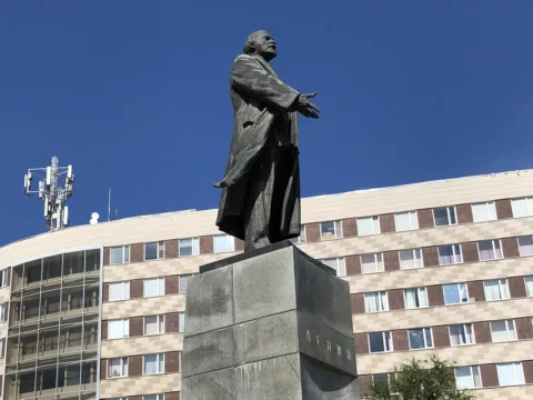 Памятник Ленину, Оренбург