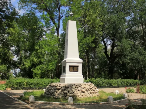Братская могила красногвардейцев завода «ОРЛЕС», погибших в годы Гражданской войны