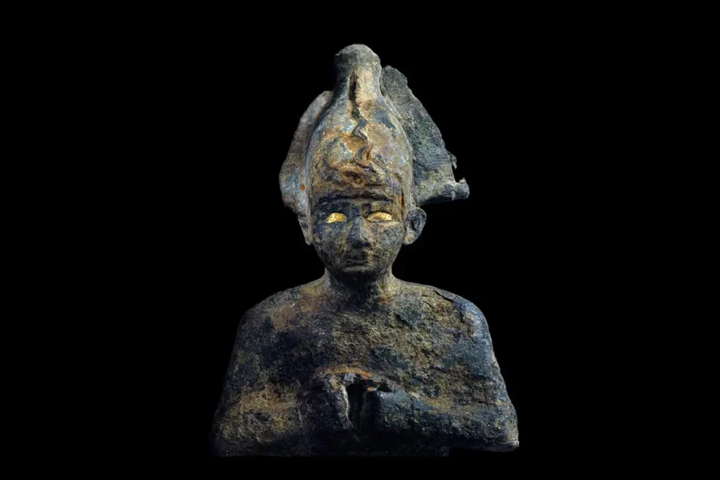 Уникальные статуэтки Осириса найдены в заливе Абу-Кир