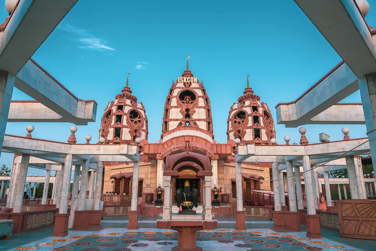 Храм Радхи-Партхасаратхи, Нью-Дели, Индия