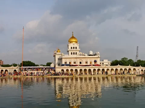 Гурдвара Бангла Сахиб, Нью-Дели, Индия