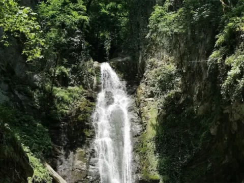 Верхний Ажекский водопад Сочи