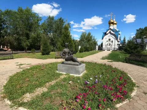 Скульптура «Милосердие», Оренбург
