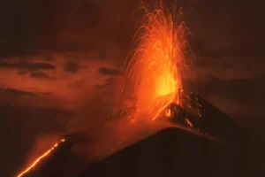Вулкан Пакайя